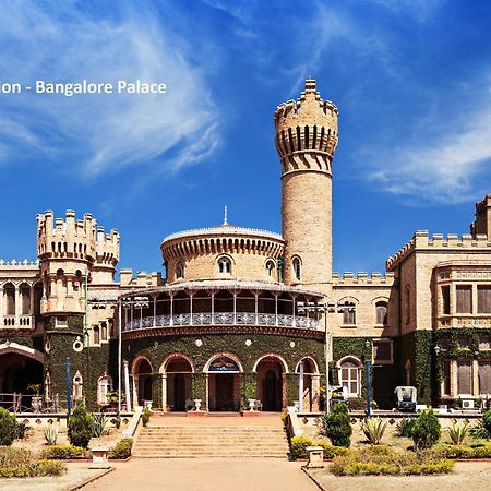 Oyo 7669 The Trinitywood Hotel Bangalore Esterno foto