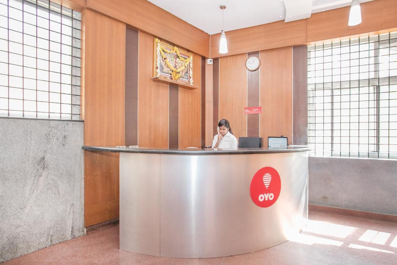 Oyo 7669 The Trinitywood Hotel Bangalore Esterno foto