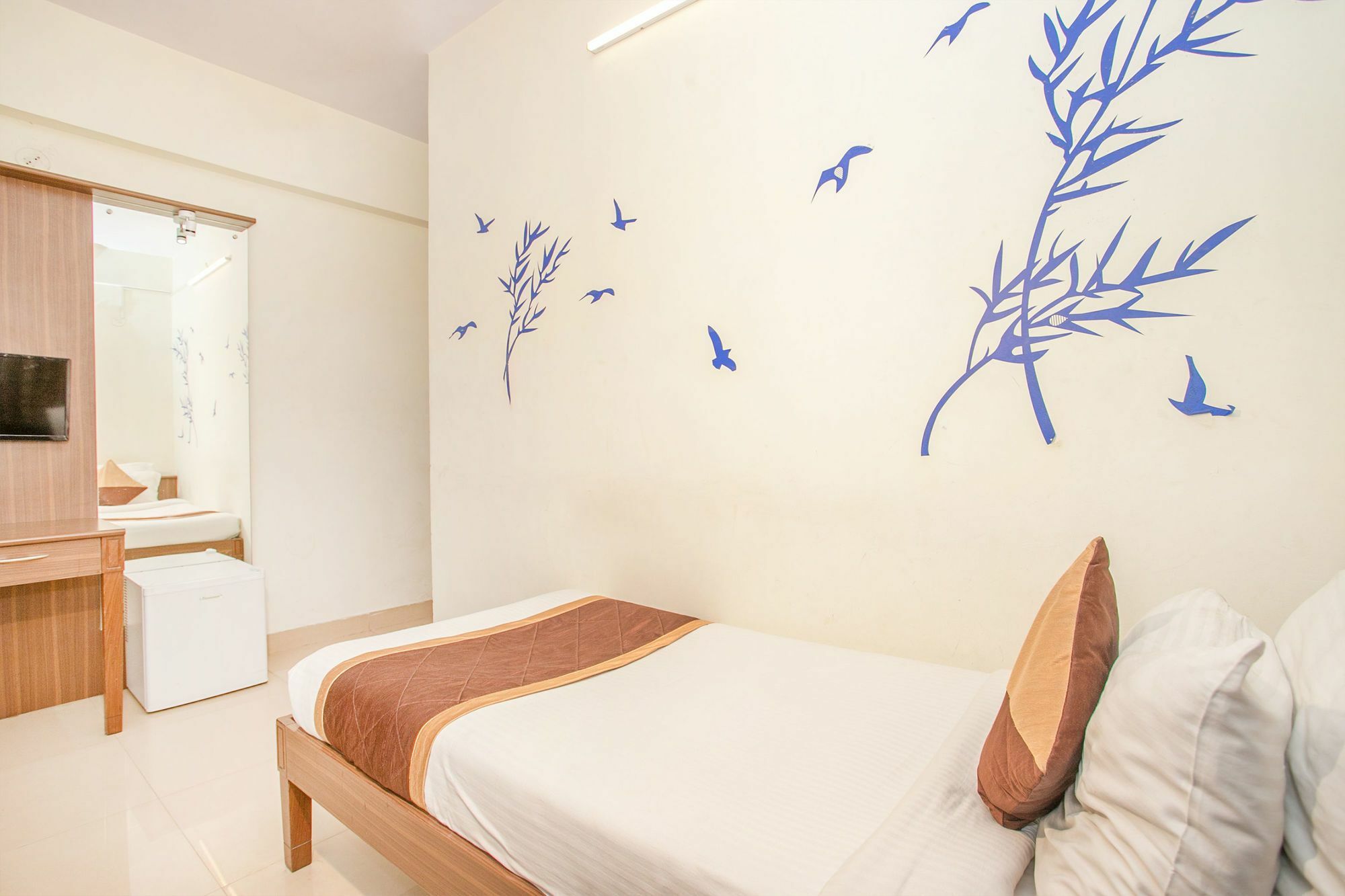 Oyo 7669 The Trinitywood Hotel Bangalore Esterno foto